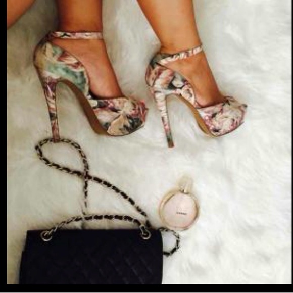 Betsey Johnson Shoes - Betsey Johnson Multicolor Floral Heels